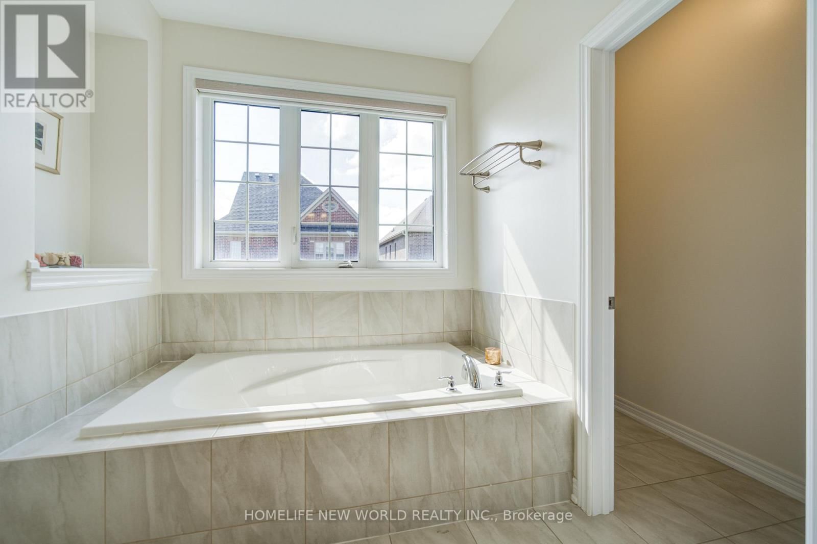 1 STILTON AVENUE Image 22