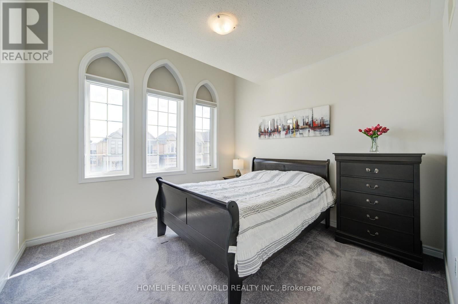 1 STILTON AVENUE Image 26