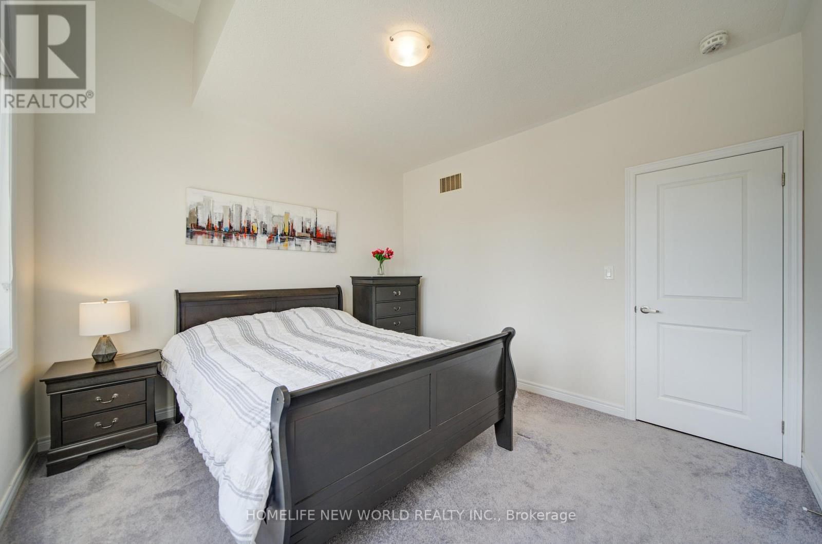 1 STILTON AVENUE Image 27