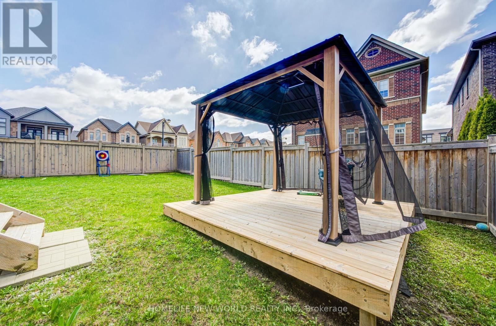 1 STILTON AVENUE Image 33