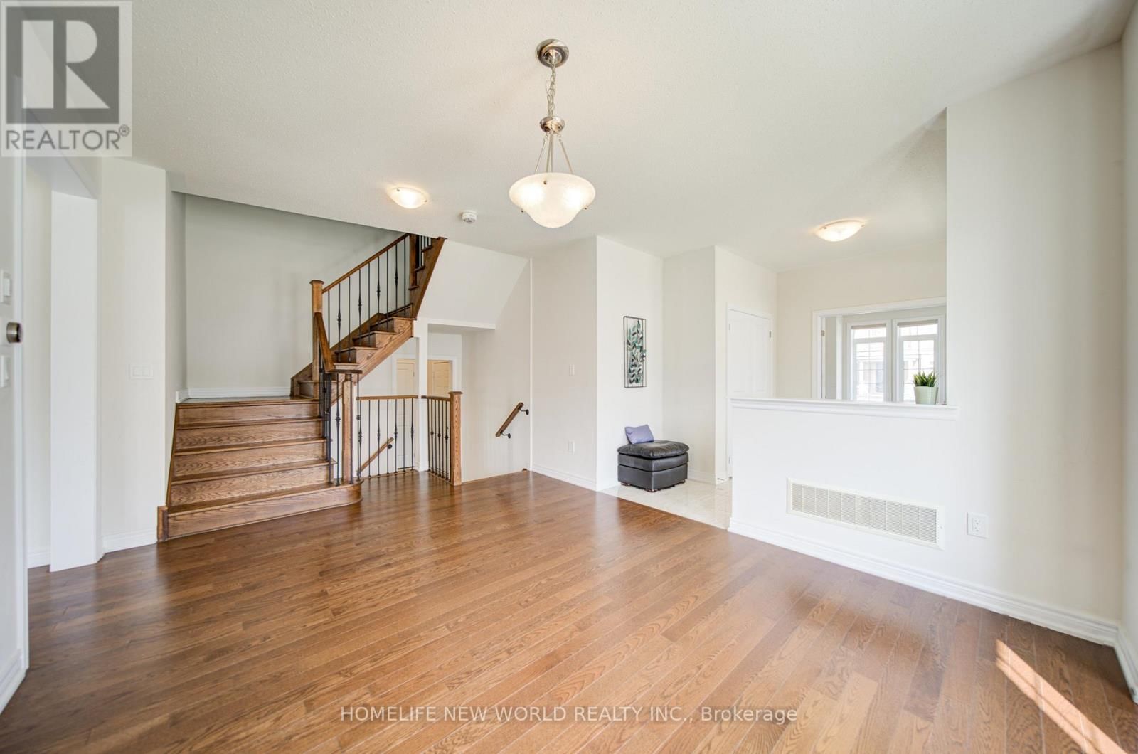 1 STILTON AVENUE Image 6