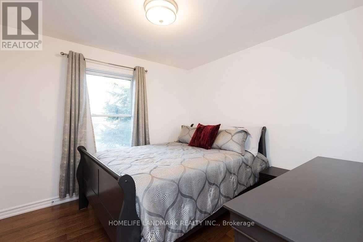 32 ELMVALE BOULEVARD Image 17