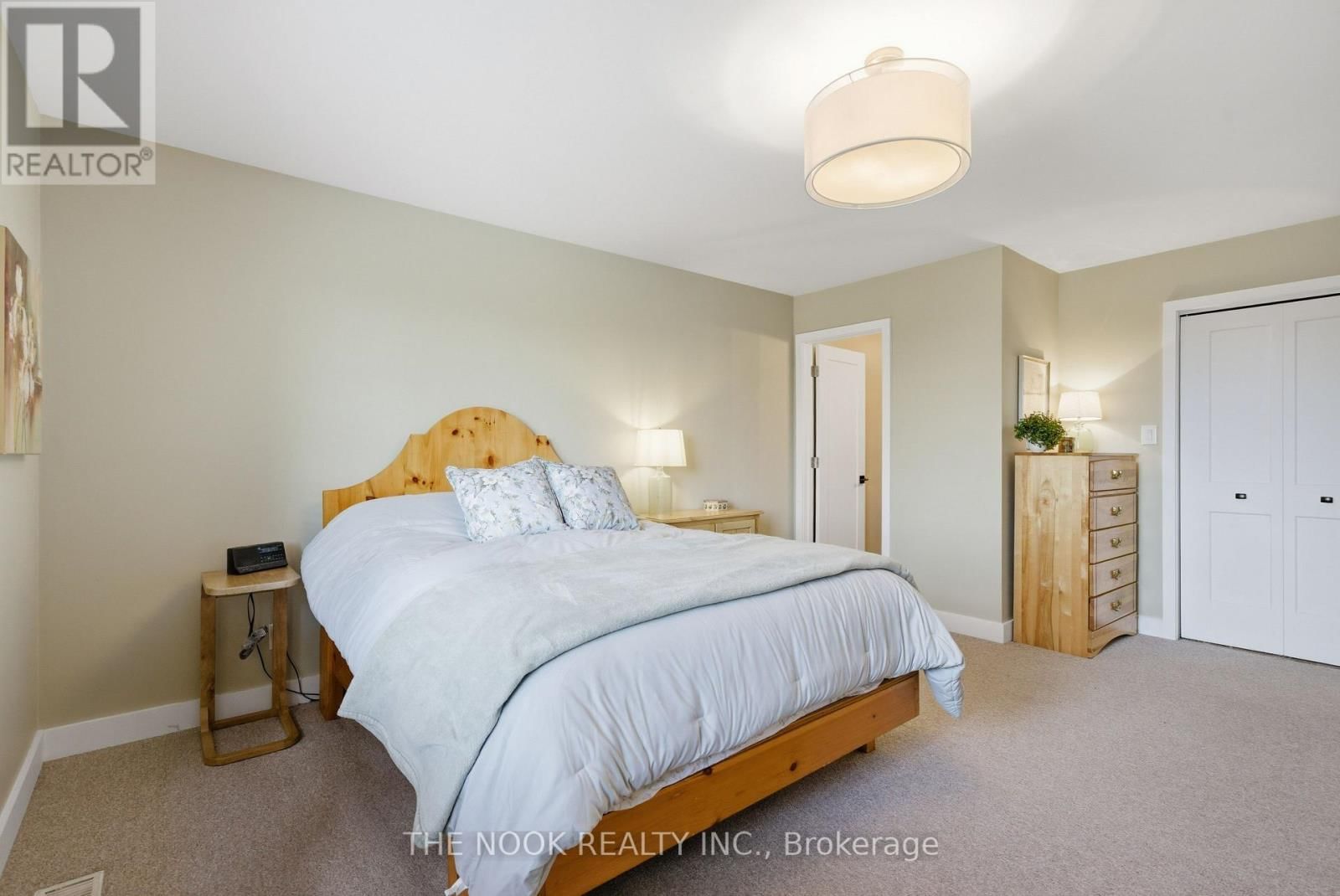 77 COOK DRIVE Image 26