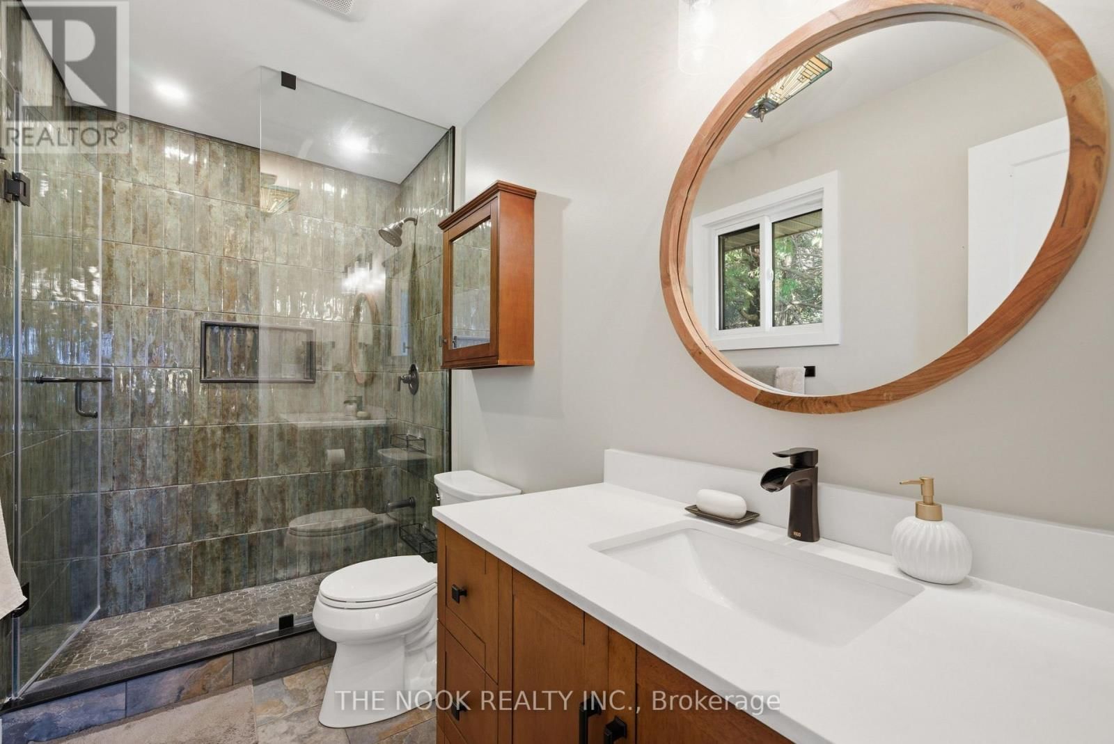 77 COOK DRIVE Image 27