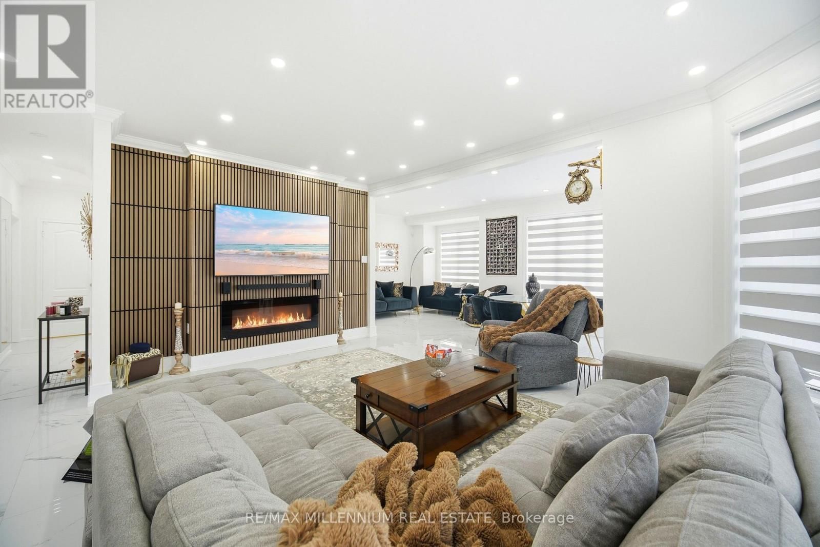 132 BLUE DASHER BOULEVARD Image 17