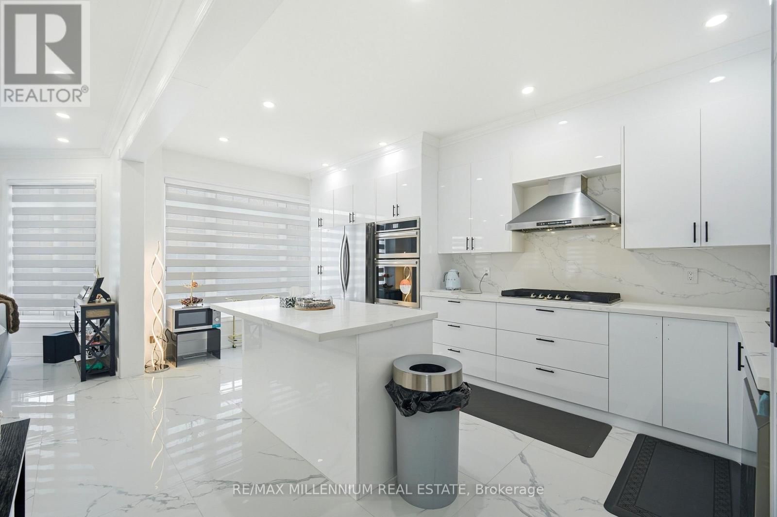 132 BLUE DASHER BOULEVARD Image 19