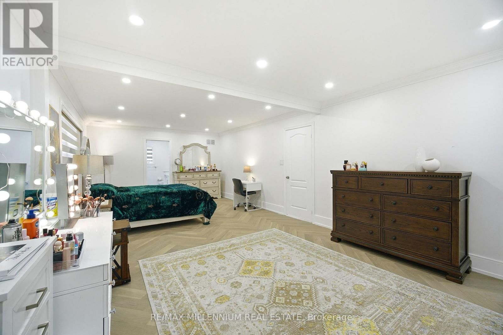 132 BLUE DASHER BOULEVARD Image 30