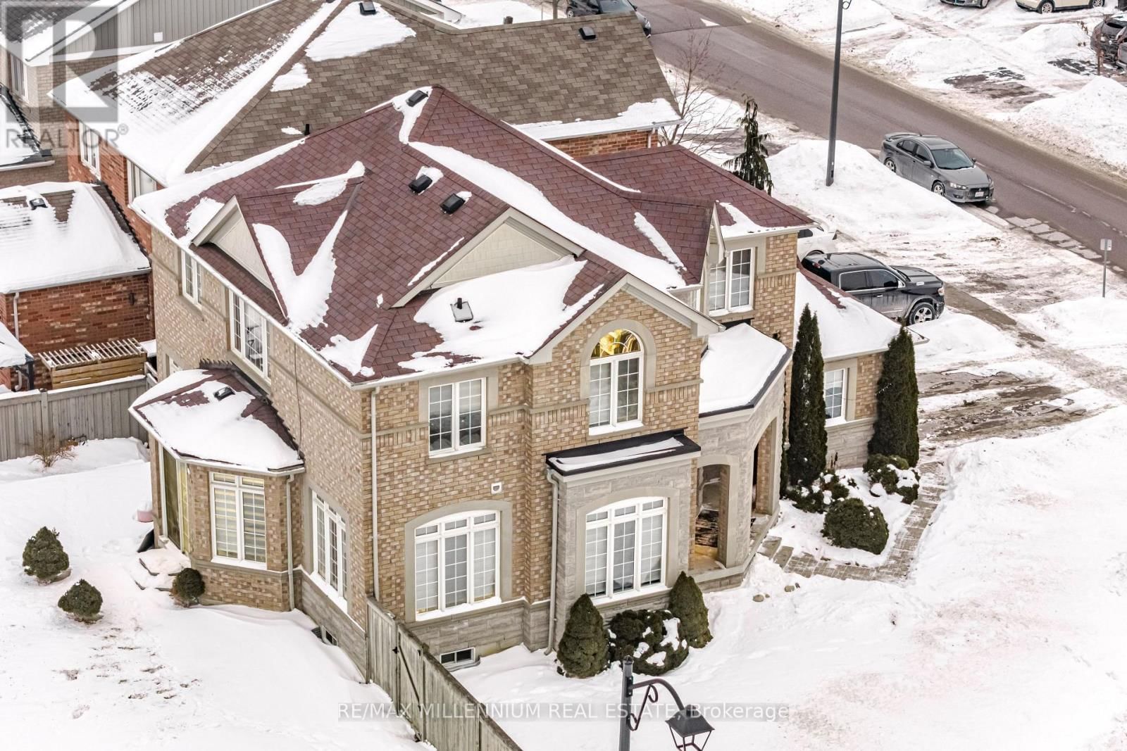 132 BLUE DASHER BOULEVARD Image 4