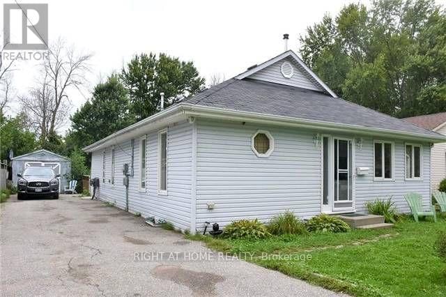 230 BAYVIEW AVENUE Image 2