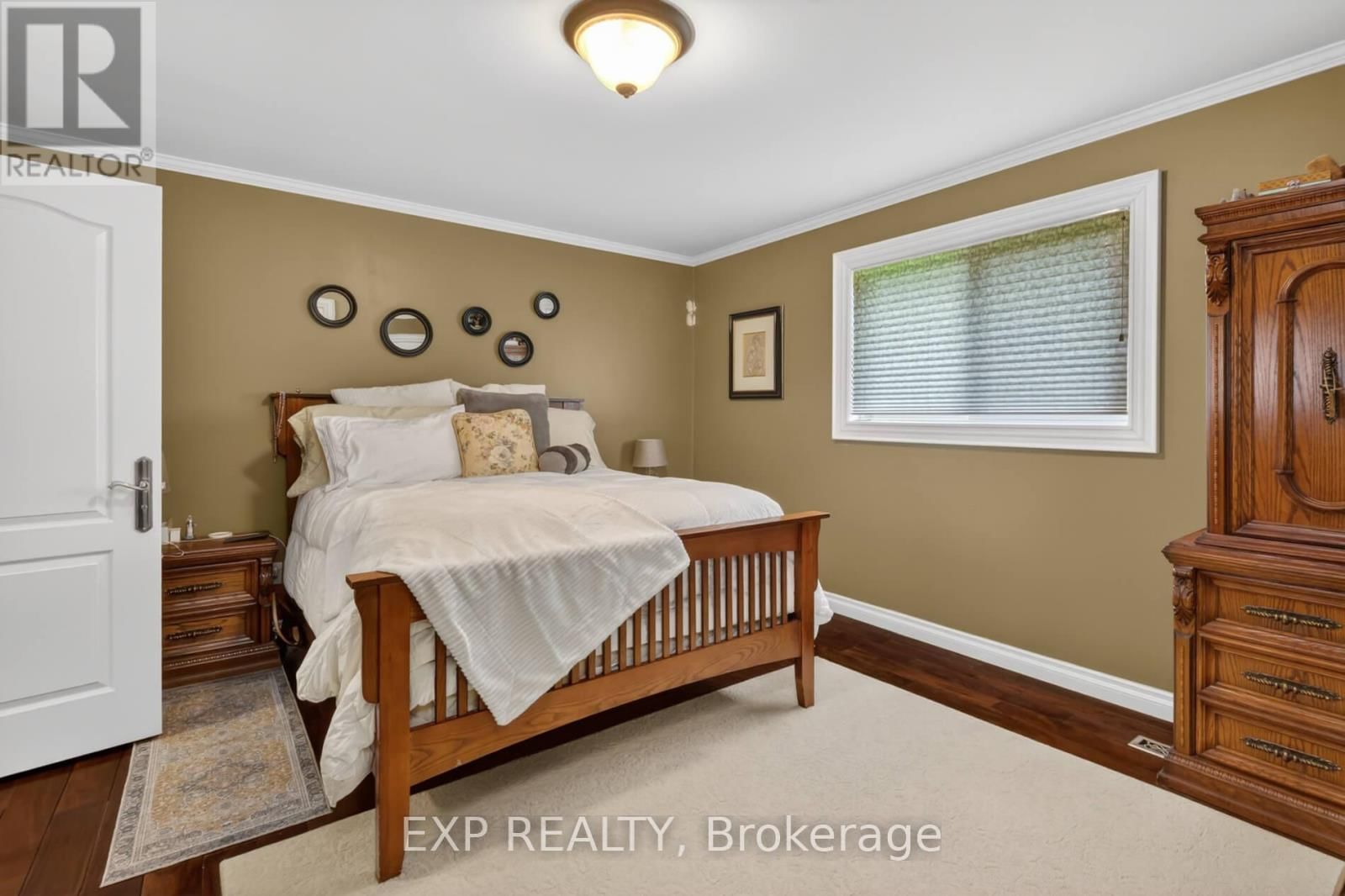 124 ELLIS AVENUE Image 16