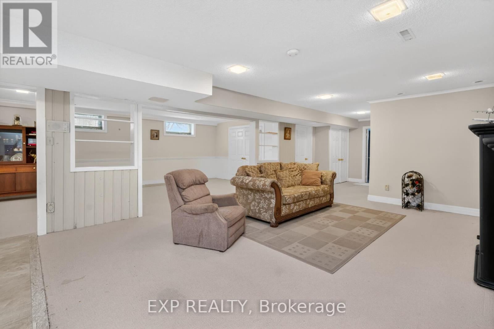 124 ELLIS AVENUE Image 22