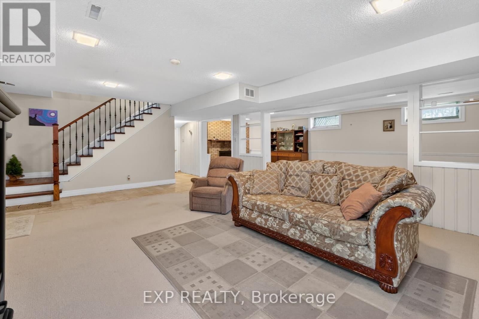 124 ELLIS AVENUE Image 23