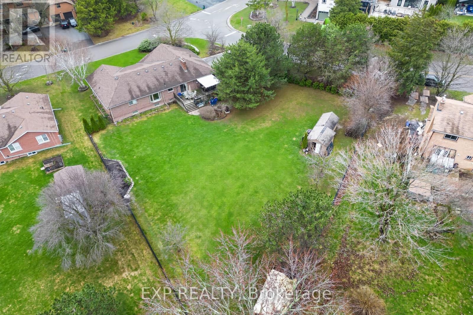 124 ELLIS AVENUE Image 37