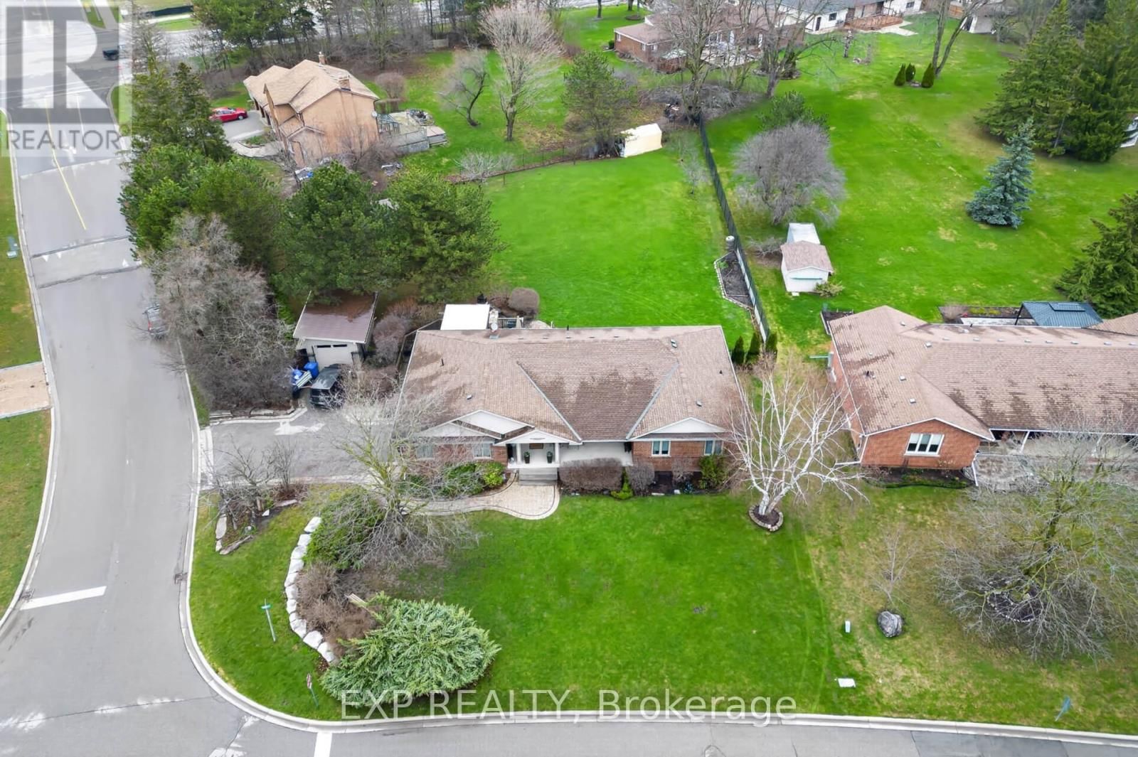 124 ELLIS AVENUE Image 41