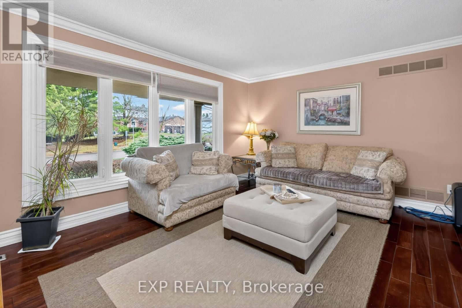 124 ELLIS AVENUE Image 7