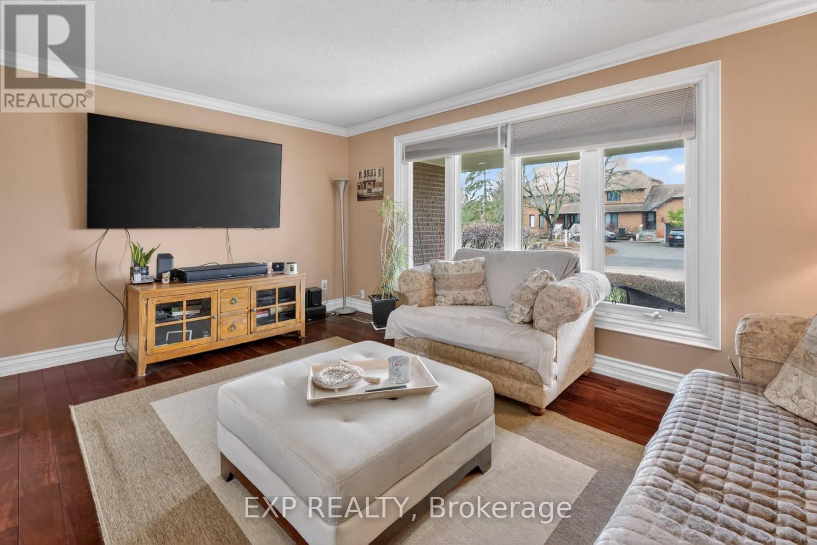 124 ELLIS AVENUE Image 9