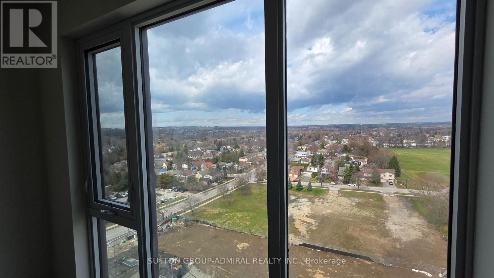 B1311 - 715 DAVIS DRIVE Image 14