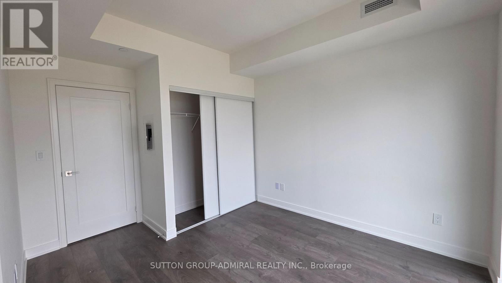 B1311 - 715 DAVIS DRIVE Image 15