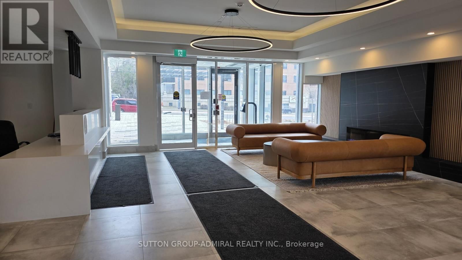 B1311 - 715 DAVIS DRIVE Image 4