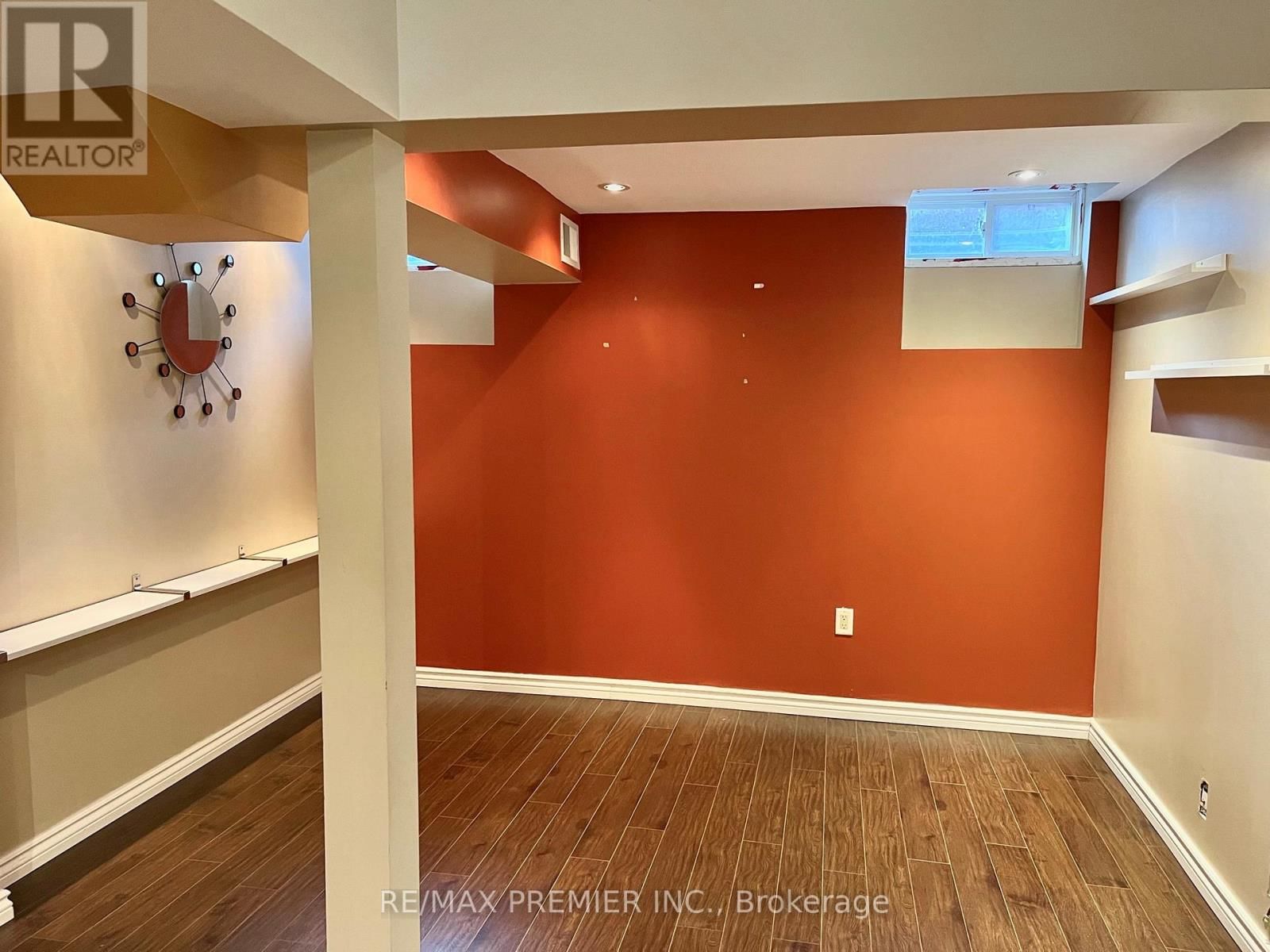 111 CATALPA CRESCENT Image 14