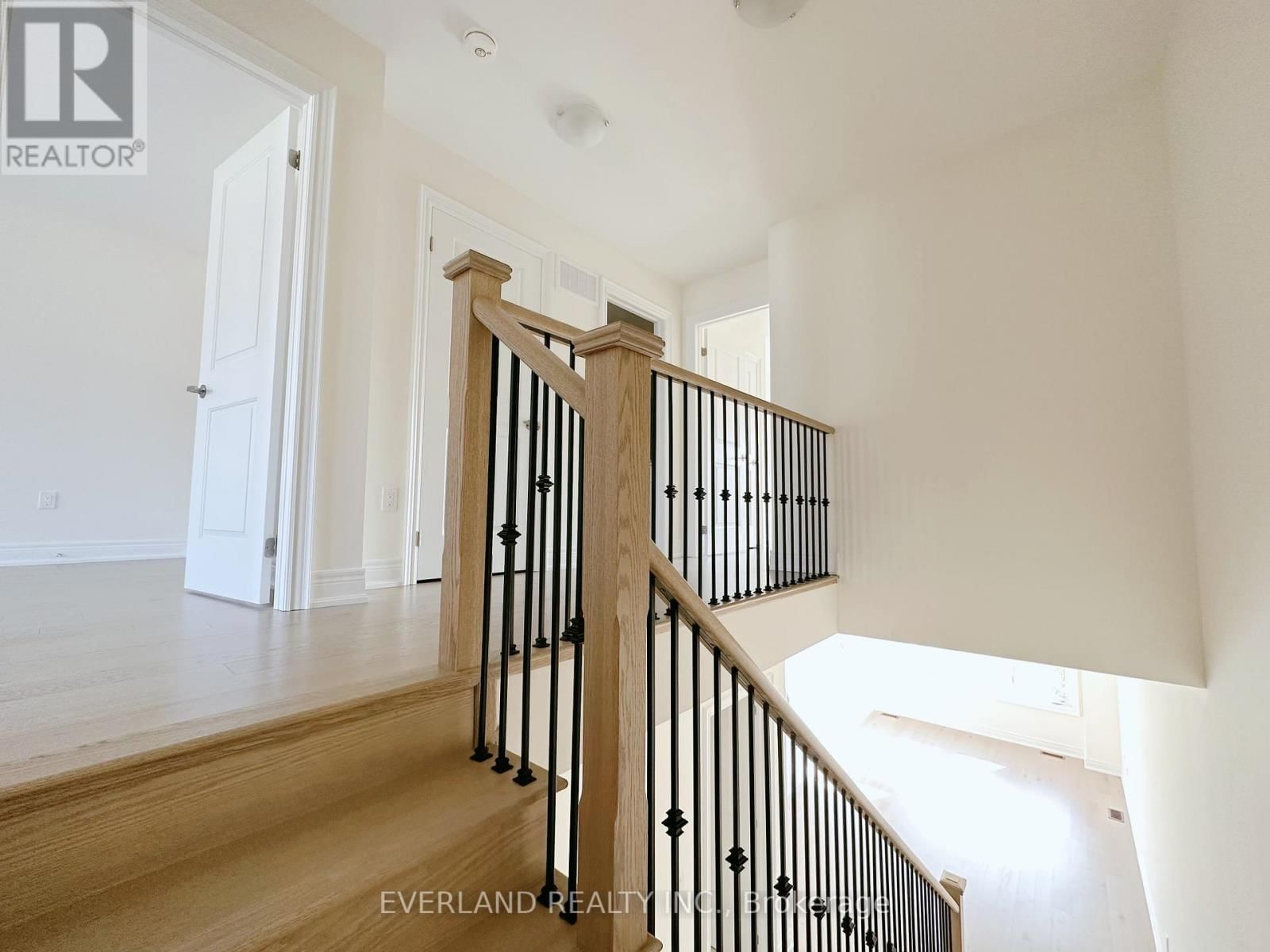 50 HERCULES CLUB DRIVE Image 3