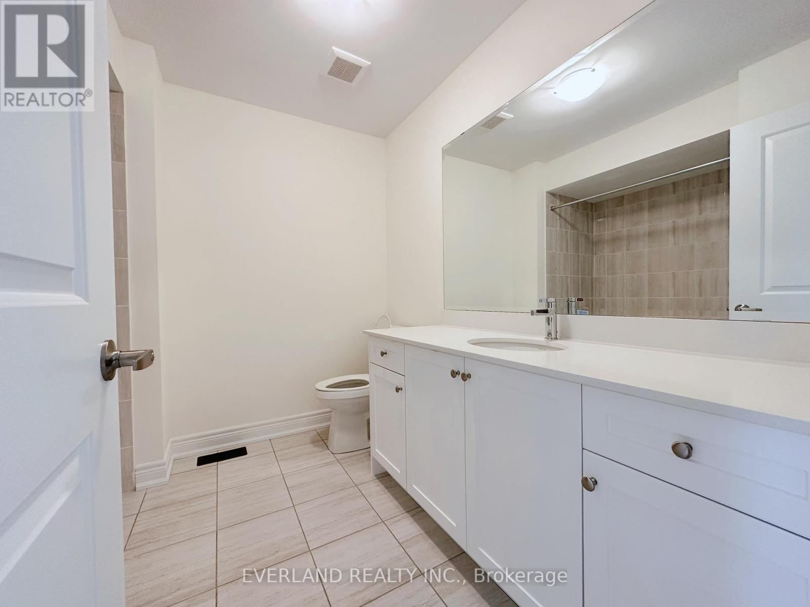 50 HERCULES CLUB DRIVE Image 6