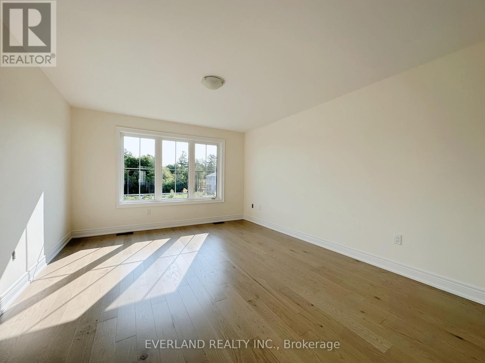 50 HERCULES CLUB DRIVE Image 7