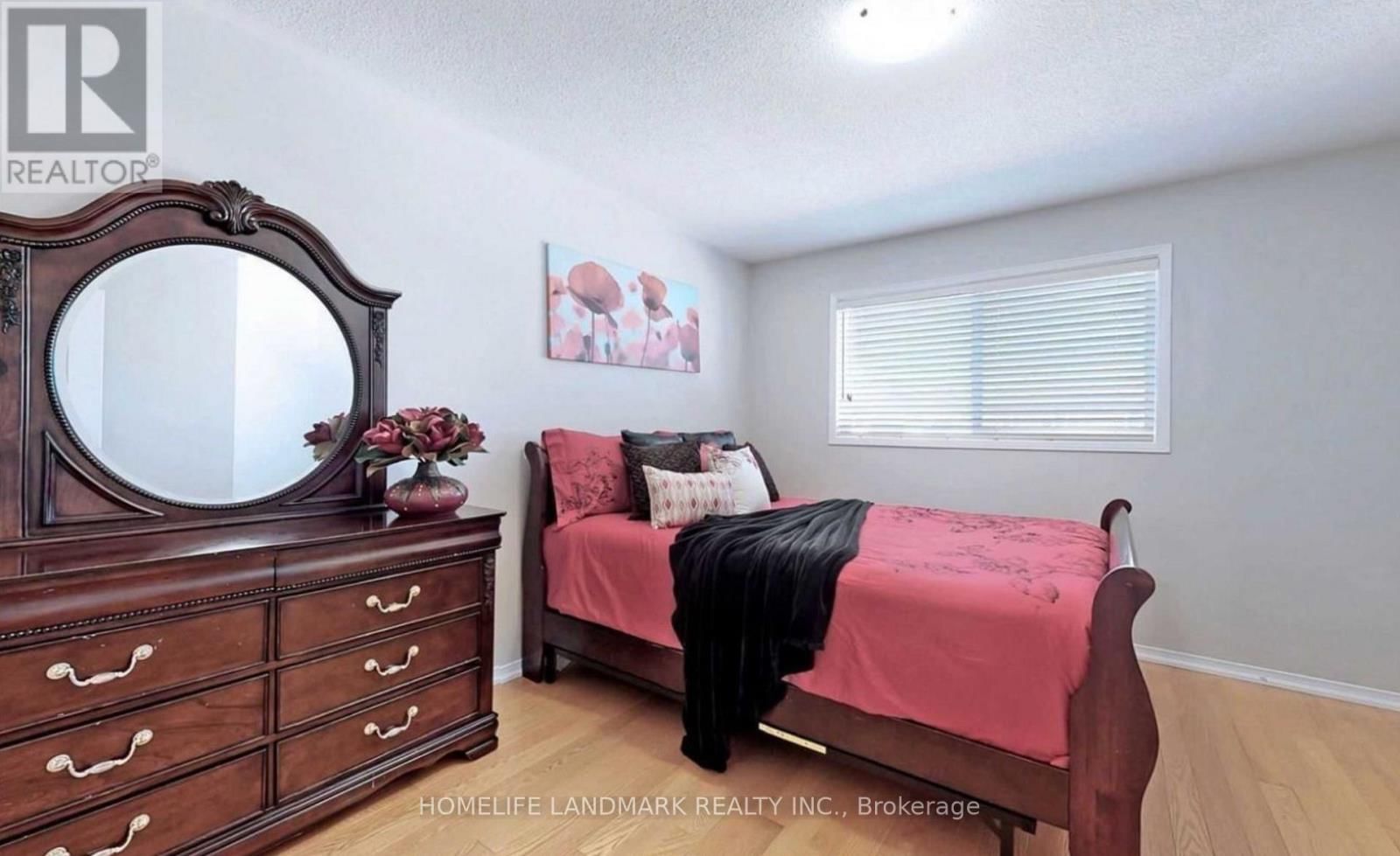 806 CASTLEMORE AVENUE Image 13