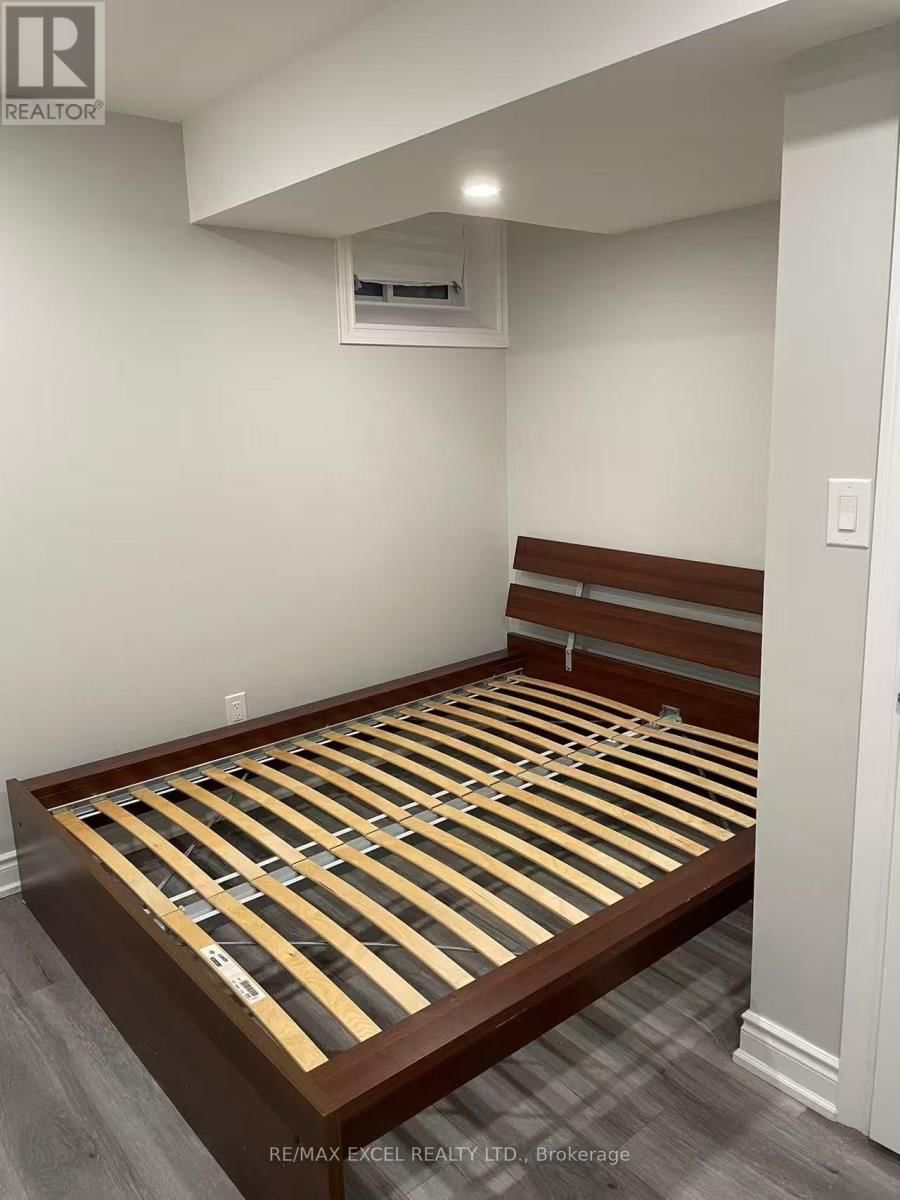 Bsmt - 68 PESHAWAR AVENUE Image 11