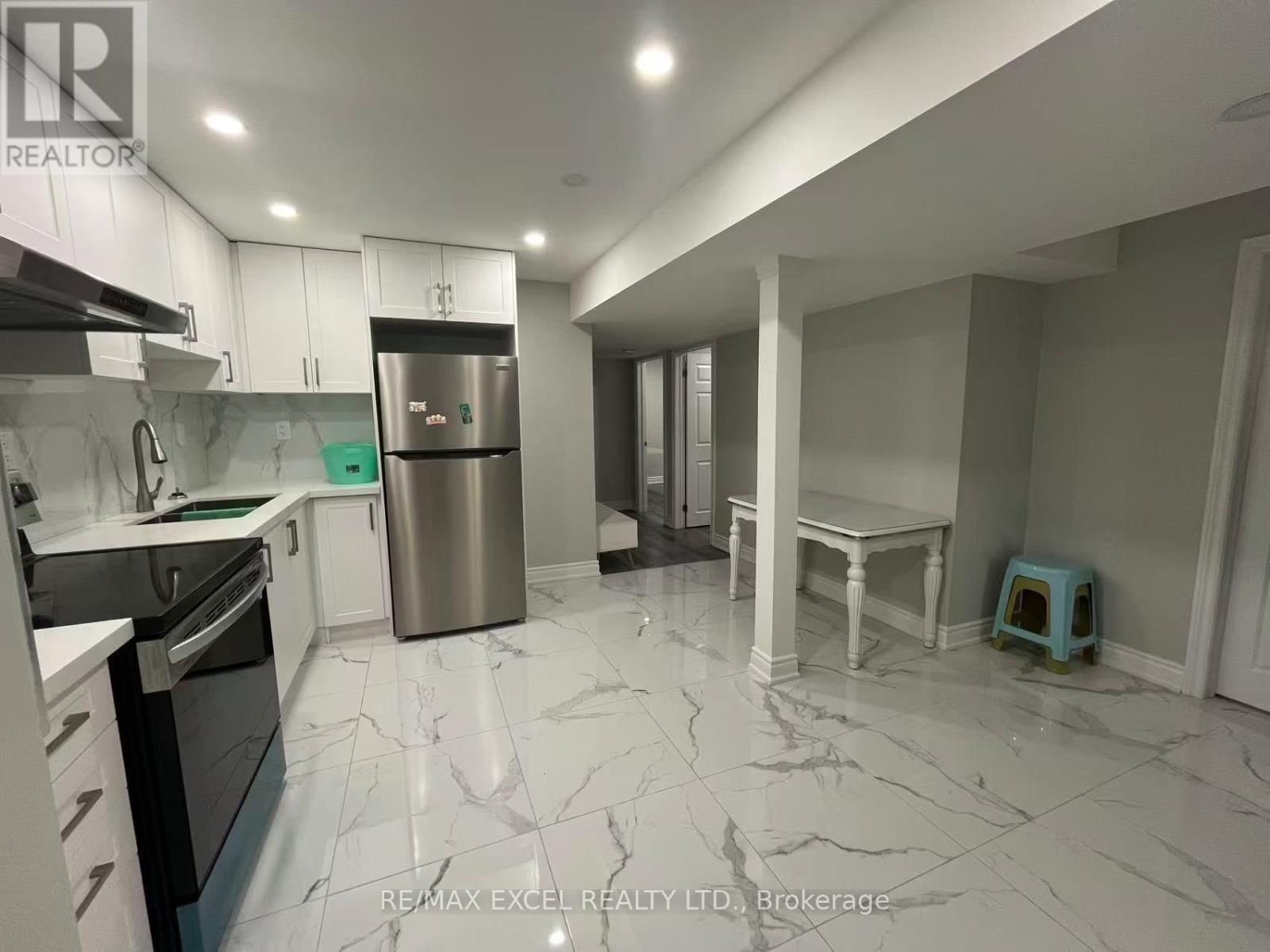 Bsmt - 68 PESHAWAR AVENUE Image 3