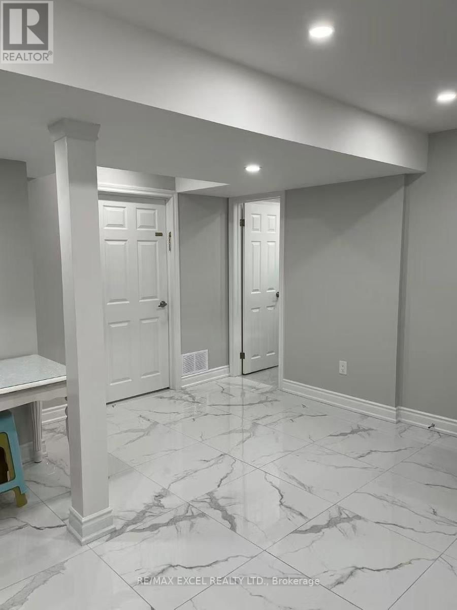 Bsmt - 68 PESHAWAR AVENUE Image 5