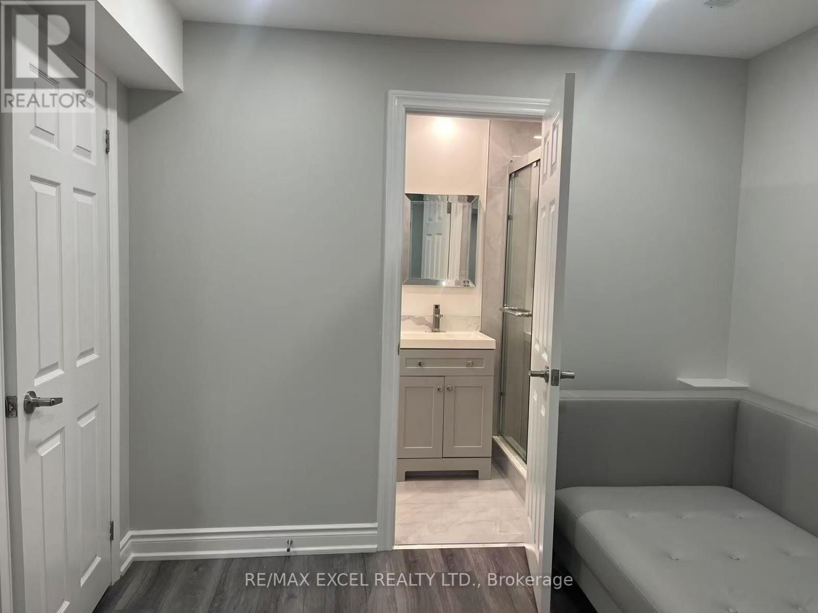 Bsmt - 68 PESHAWAR AVENUE Image 7