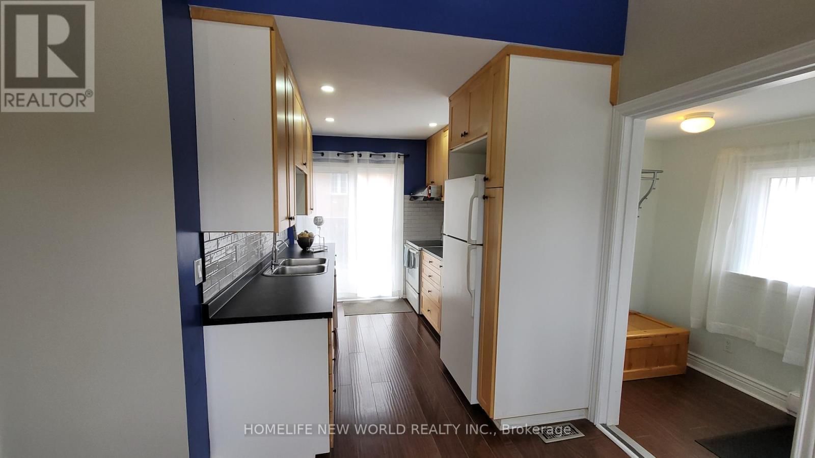 67 BINGHAM STREET Image 5