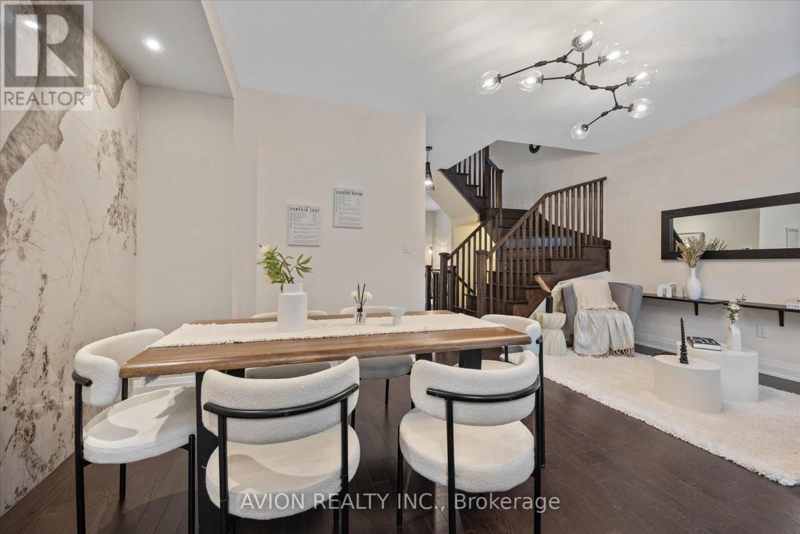 42 CAUSLAND LANE Image 11