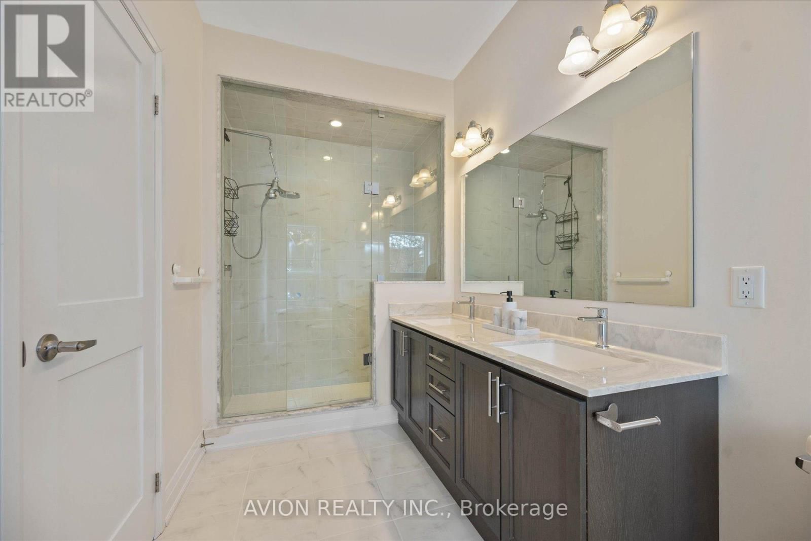 42 CAUSLAND LANE Image 21