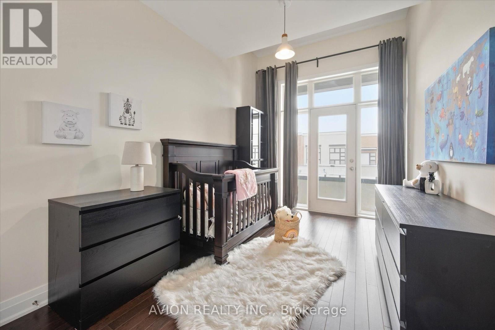 42 CAUSLAND LANE Image 24