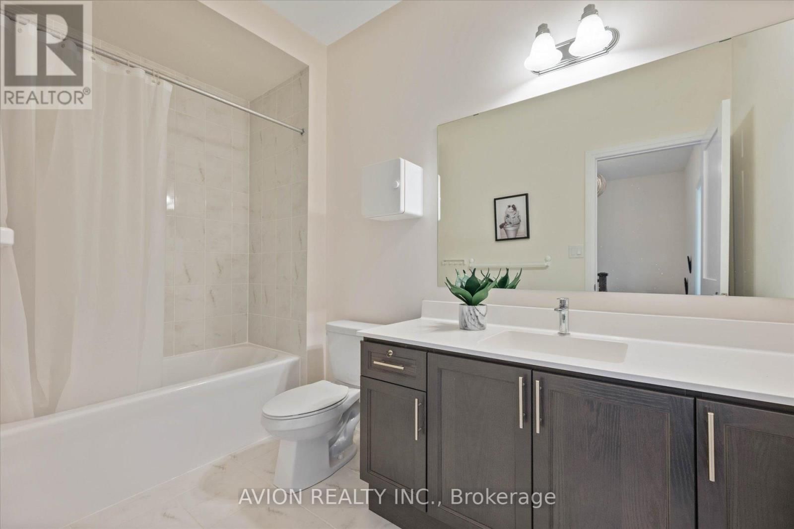 42 CAUSLAND LANE Image 25