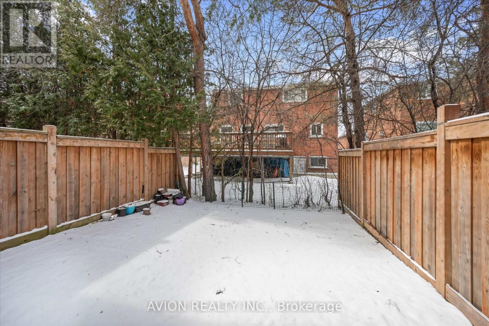 42 CAUSLAND LANE Image 31