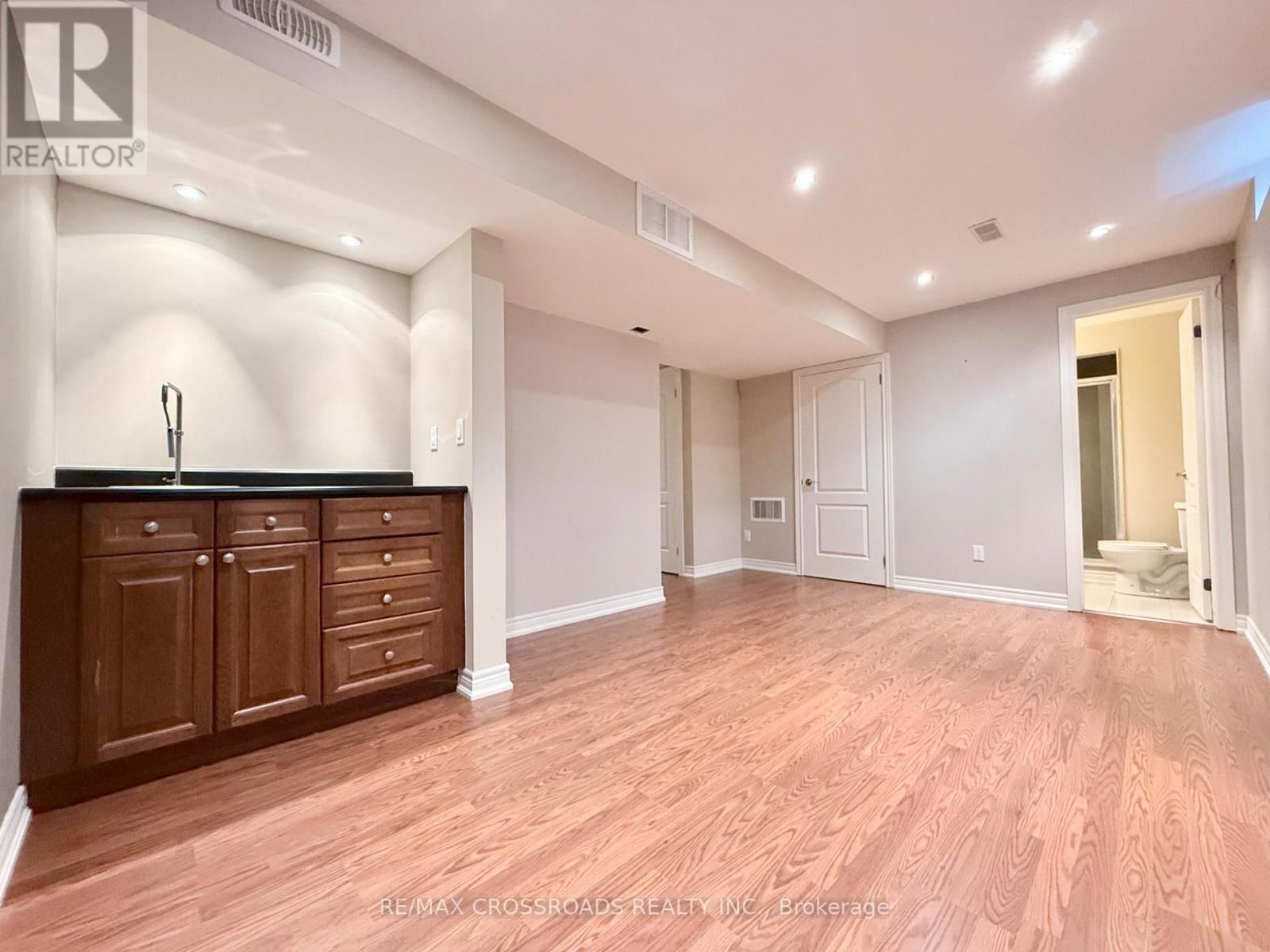 158 GAIL PARKS CRESCENT Image 22