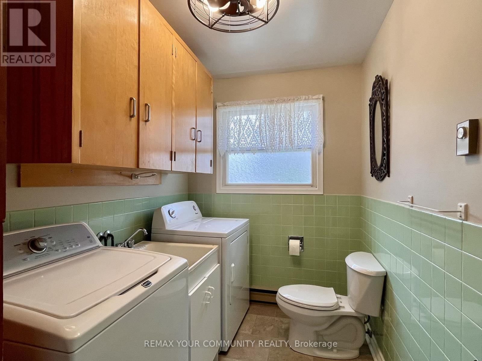 37A CANAL STREET Image 40