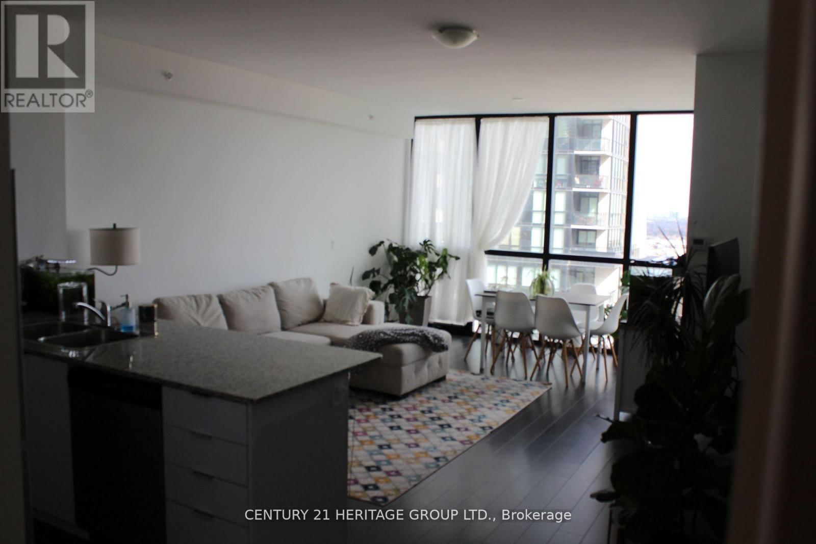 2202 - 2910 HIGHWAY 7 ROAD WEST Image 4