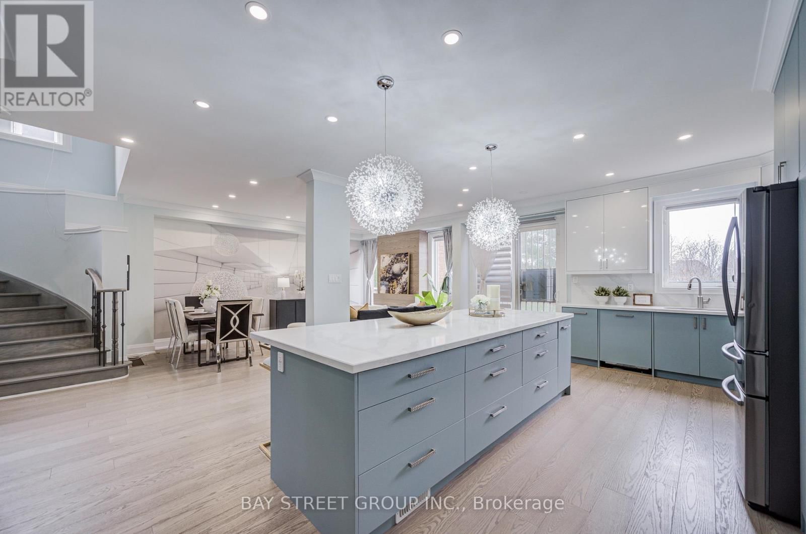 48 COZENS DRIVE Image 11