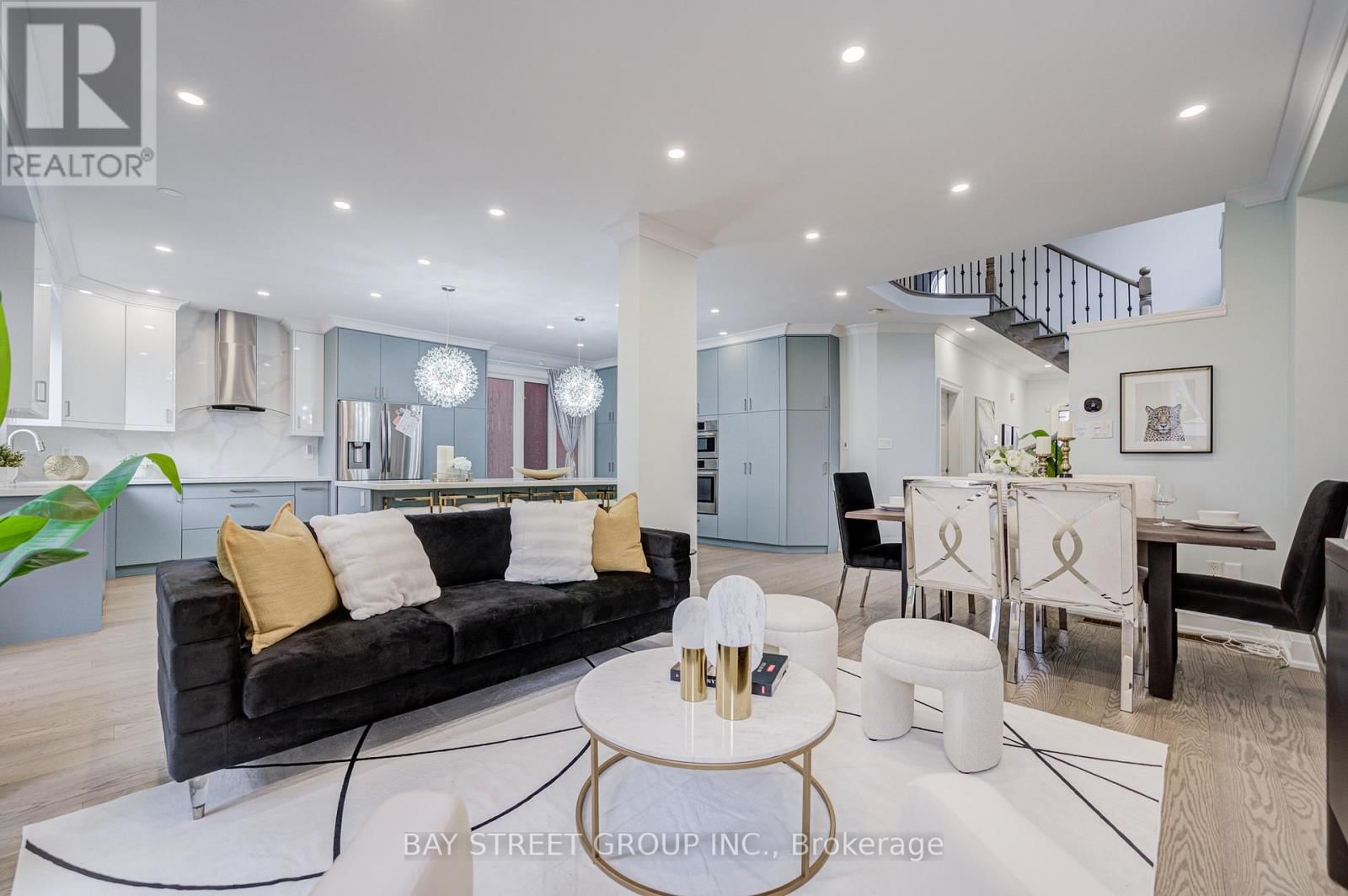 48 COZENS DRIVE Image 6