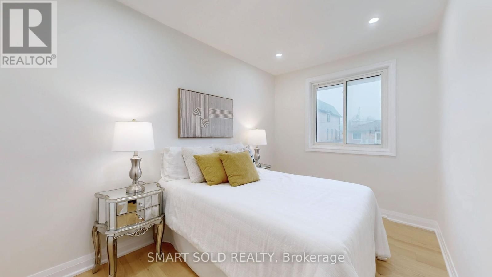 439 FERNLEIGH CIRCLE NORTH Image 17