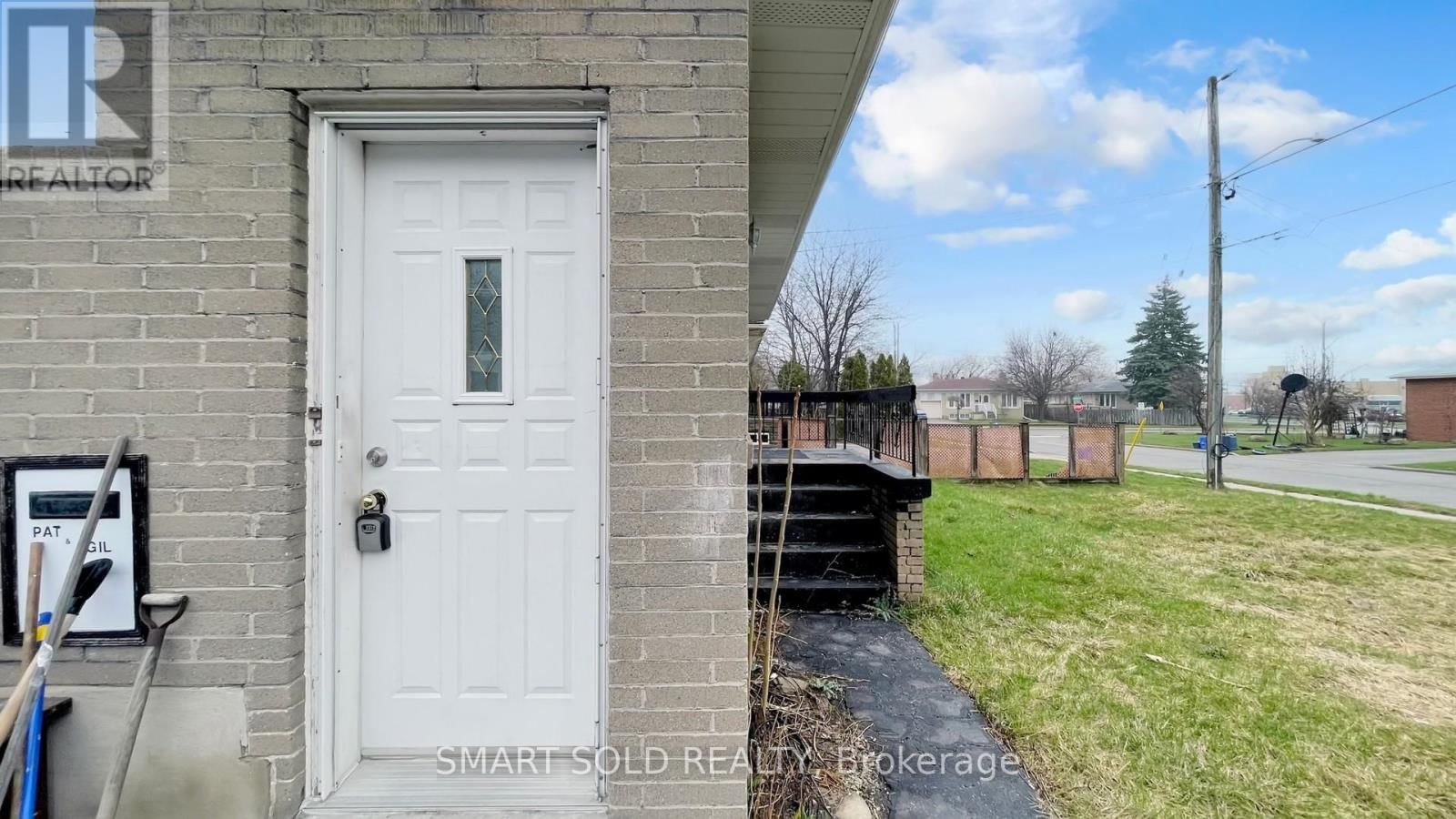 439 FERNLEIGH CIRCLE NORTH Image 36