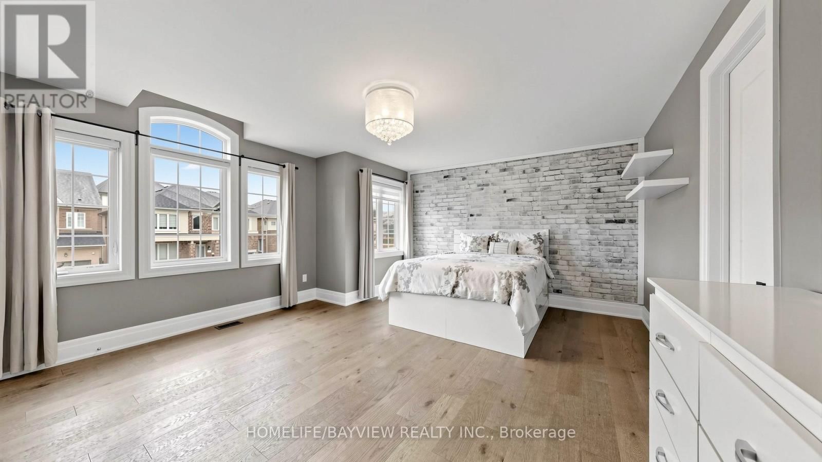 147 BEN SINCLAIR AVENUE Image 28