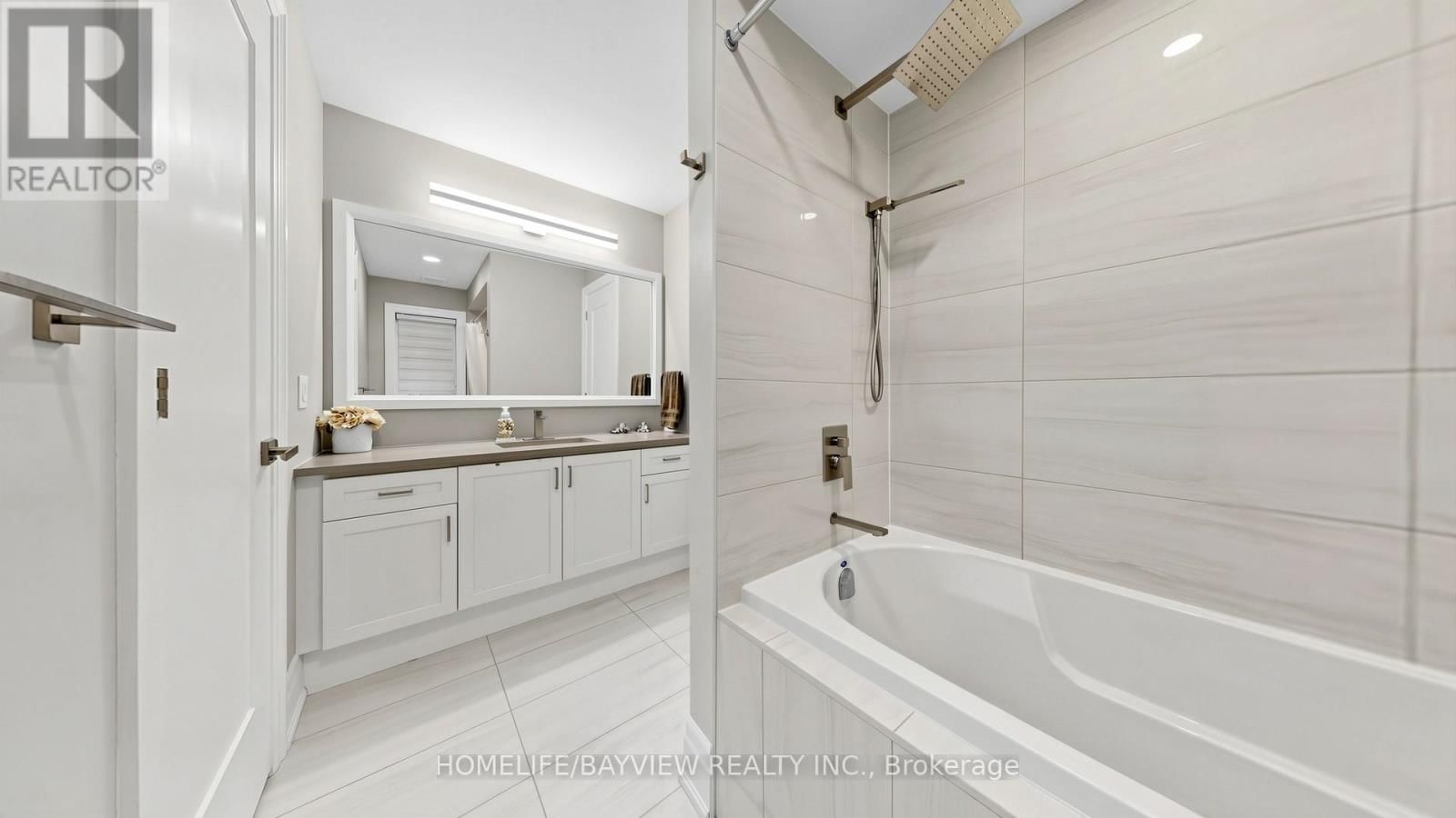 147 BEN SINCLAIR AVENUE Image 30