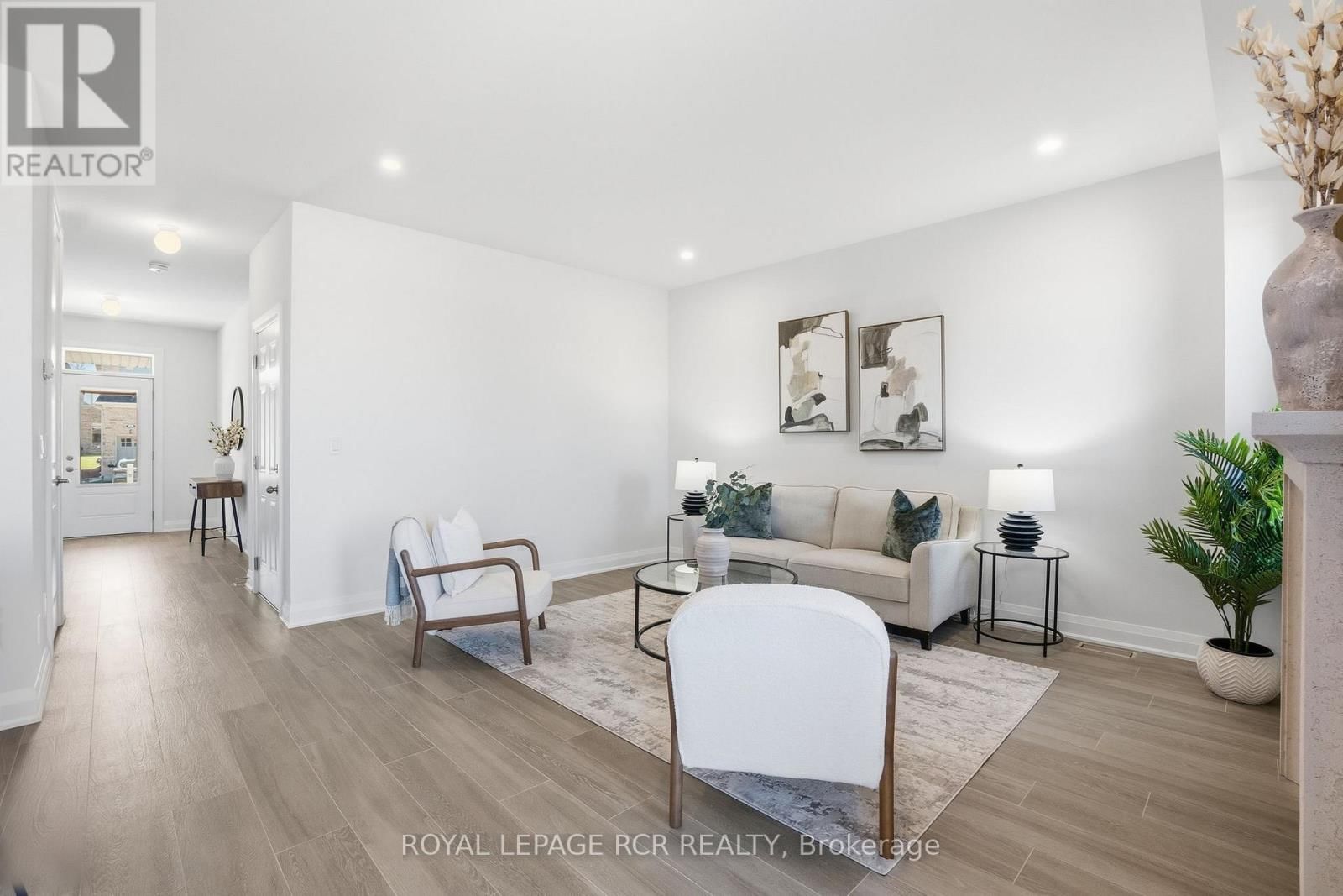 1350 DAVIS LOOP Image 10