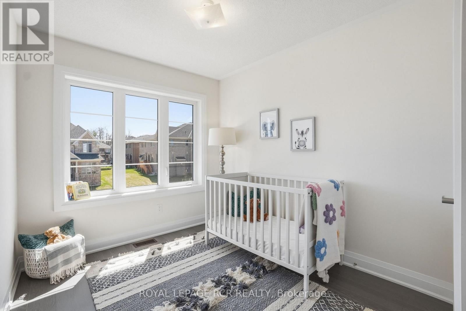 1350 DAVIS LOOP Image 28