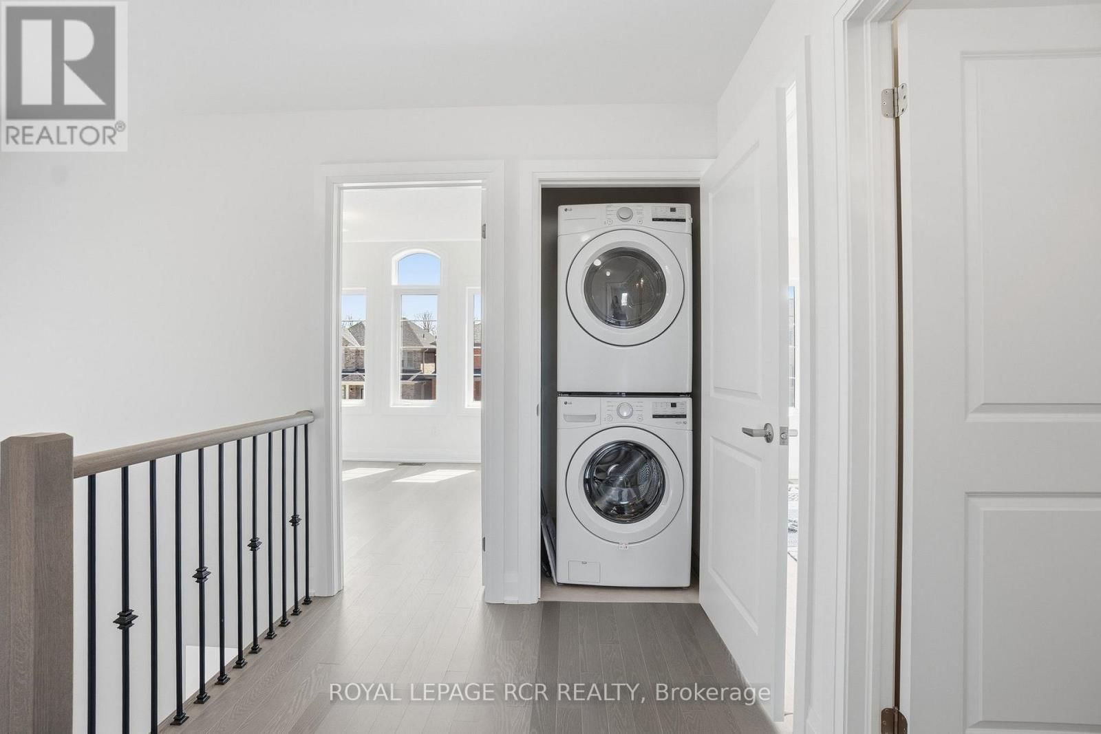 1350 DAVIS LOOP Image 29